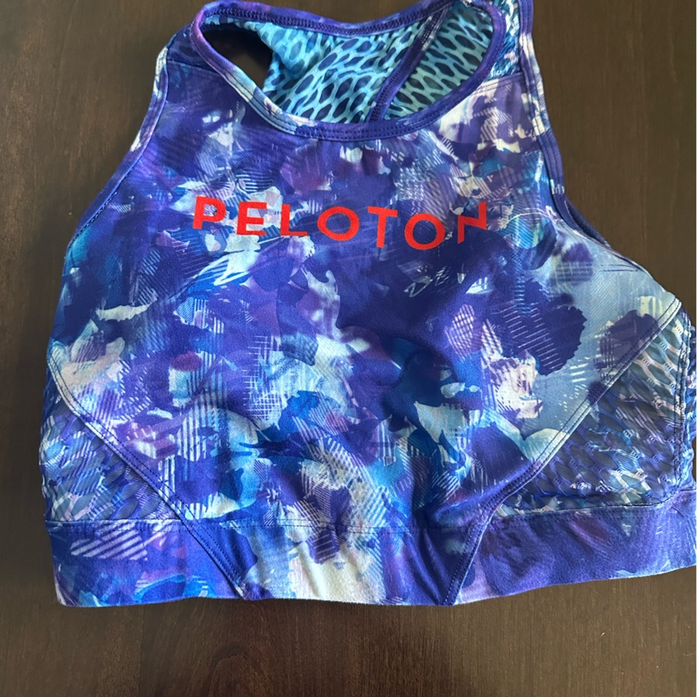 Peloton Blue Moves set. High waisted leggings (L) and sports bra (M). - Picture 8 of 12